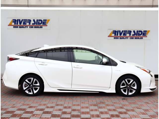 トヨタ プリウス １．８ Ｓ ツーリングセレクション H29年 (関東) 99