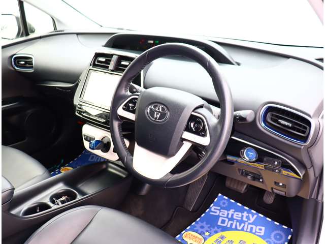 トヨタ プリウス １．８ Ｓ ツーリングセレクション H29年 (関東) 99