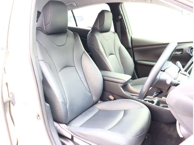 トヨタ プリウス １．８ Ｓ ツーリングセレクション H29年 (関東) 99