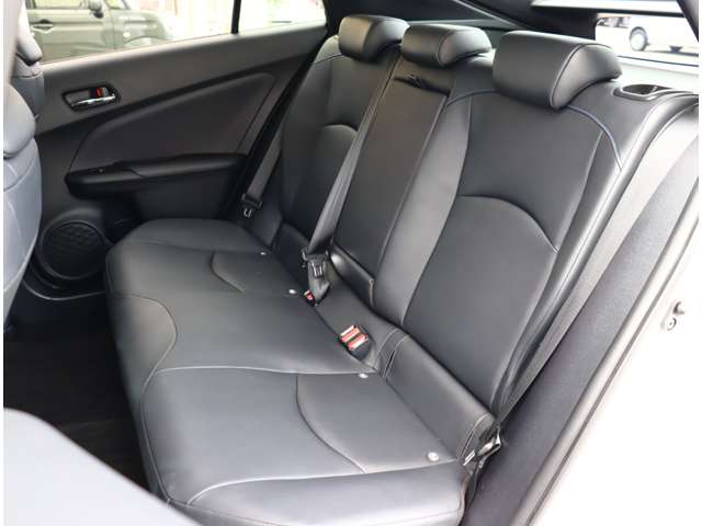 トヨタ プリウス １．８ Ｓ ツーリングセレクション H29年 (関東) 99