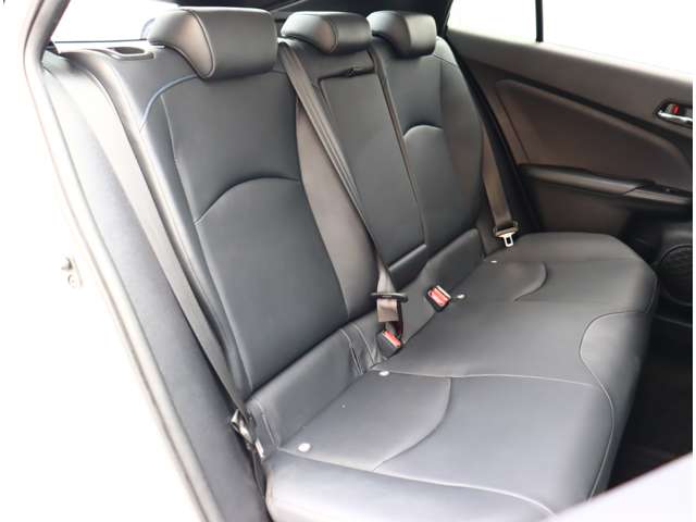 トヨタ プリウス １．８ Ｓ ツーリングセレクション H29年 (関東) 99