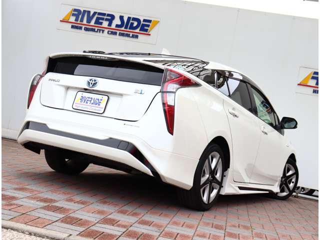 トヨタ プリウス １．８ Ｓ ツーリングセレクション H29年 (関東) 99