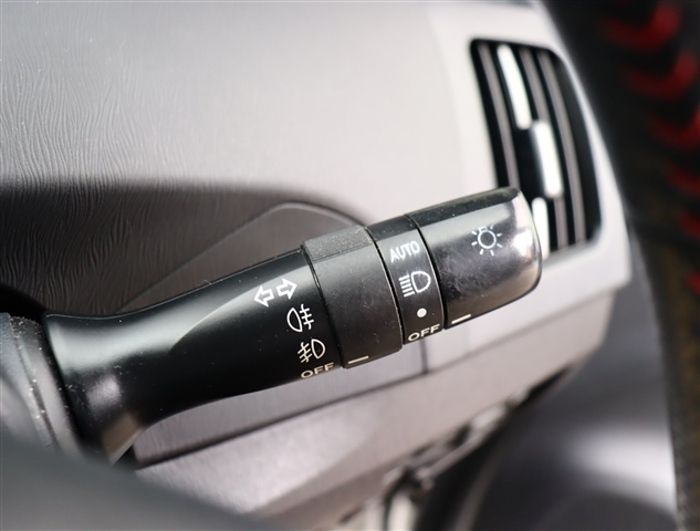 トヨタ プリウス １．８ Ｓ ツーリングセレクション H24年 (関東) 99