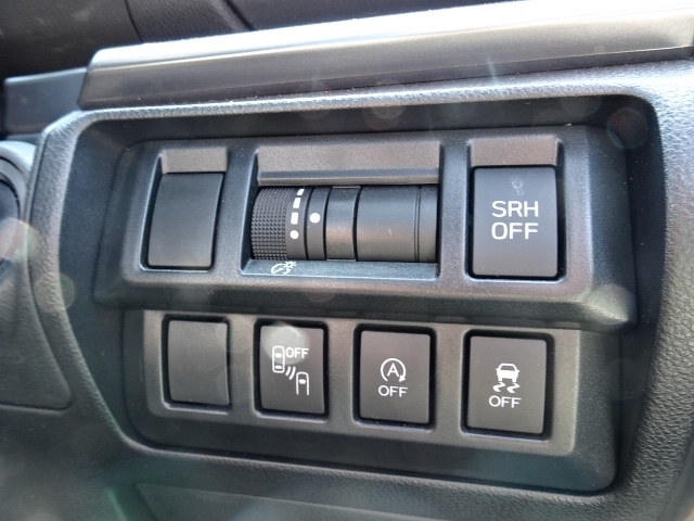 スバル インプレッサスポーツ ２．０ｉ−Ｓ　アイサイト H30年 (関東) 99