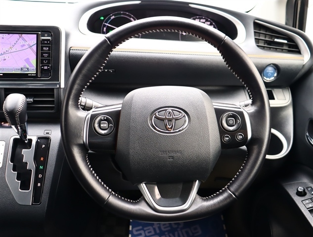 トヨタ シエンタ　ハイブリッド ハイブリッド １．５ Ｇ H28年 (関東) 99