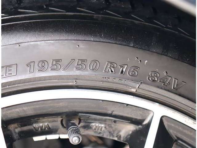 トヨタ シエンタ　ハイブリッド ハイブリッド １．５ Ｇ H28年 (関東) 99