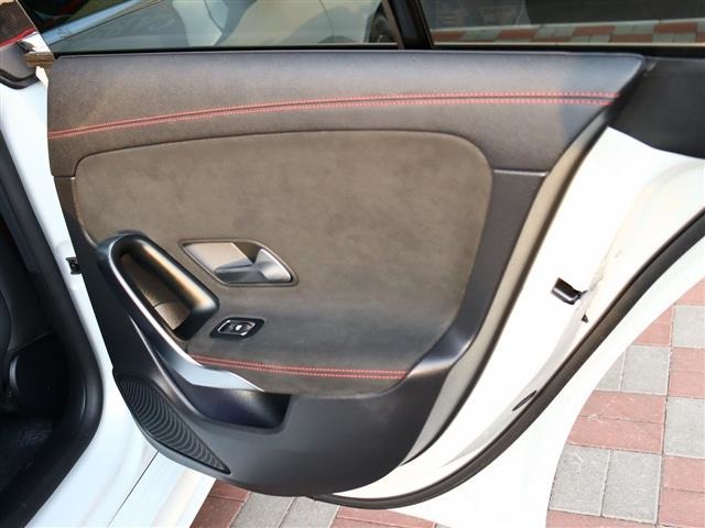 メルセデスベンツ ＣＬＡシューティングブレーク ＣＬＡ２００Ｄ ＡＭＧライン ディーゼルターボ R3年 (関東) 99