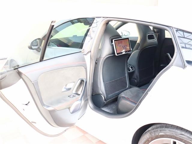 メルセデスベンツ ＣＬＡシューティングブレーク ＣＬＡ２００Ｄ ＡＭＧライン ディーゼルターボ R3年 (関東) 99