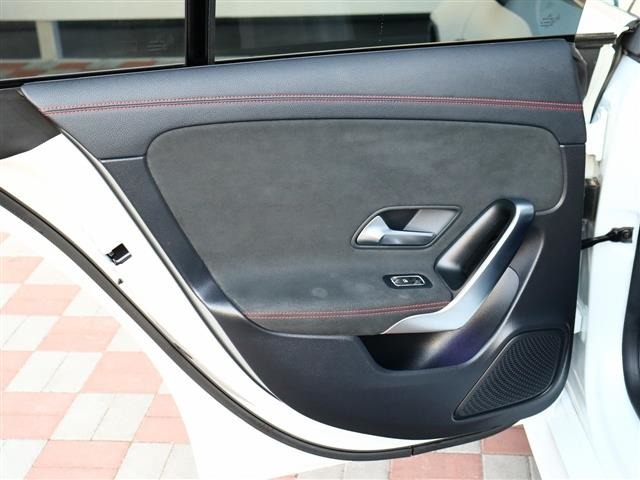 メルセデスベンツ ＣＬＡシューティングブレーク ＣＬＡ２００Ｄ ＡＭＧライン ディーゼルターボ R3年 (関東) 99