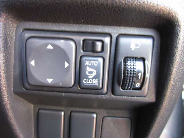 日産 ジューク １．５ １５ＲＸ タイプＶ H23年 (関東) 99