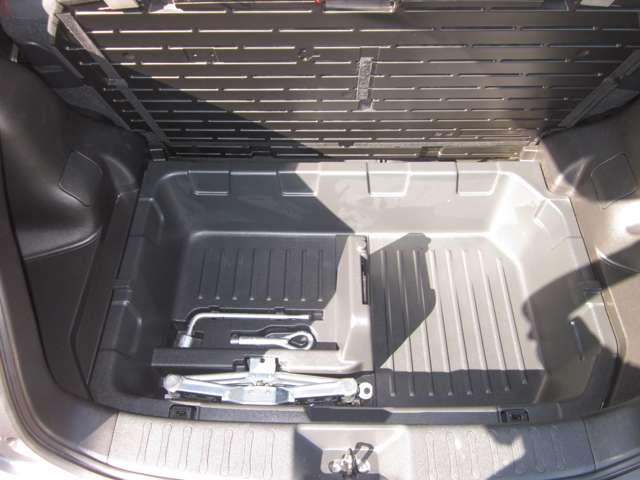 日産 ジューク １．５ １５ＲＸ タイプＶ H23年 (関東) 99