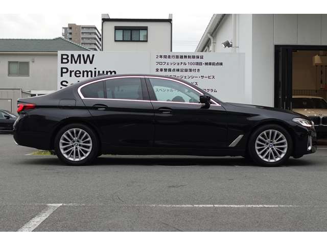 ＢＭＷ ５シリーズ ５２３ｉ　ラグジュアリー R3年 (近畿) 99