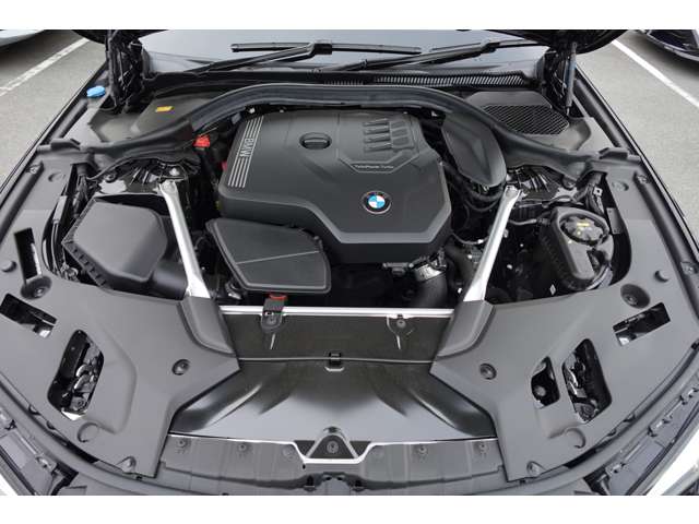 ＢＭＷ ５シリーズ ５２３ｉ　ラグジュアリー R3年 (近畿) 99