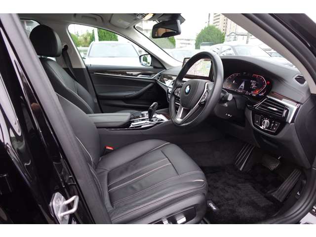 ＢＭＷ ５シリーズ ５２３ｉ　ラグジュアリー R3年 (近畿) 99