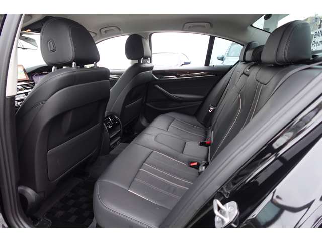 ＢＭＷ ５シリーズ ５２３ｉ　ラグジュアリー R3年 (近畿) 99