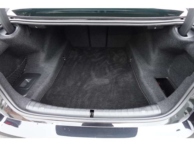 ＢＭＷ ５シリーズ ５２３ｉ　ラグジュアリー R3年 (近畿) 99