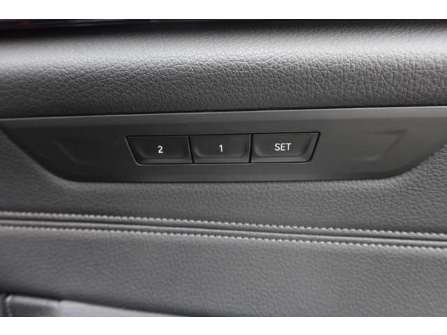 ＢＭＷ ５シリーズ ５２３ｉ　ラグジュアリー R3年 (近畿) 99