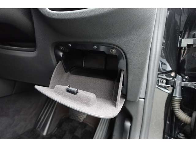 ＢＭＷ ５シリーズ ５２３ｉ　ラグジュアリー R3年 (近畿) 99