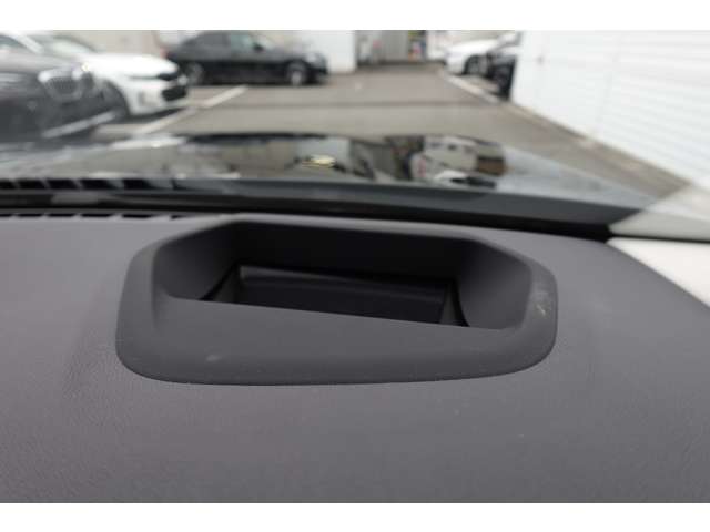 ＢＭＷ ５シリーズ ５２３ｉ　ラグジュアリー R3年 (近畿) 99