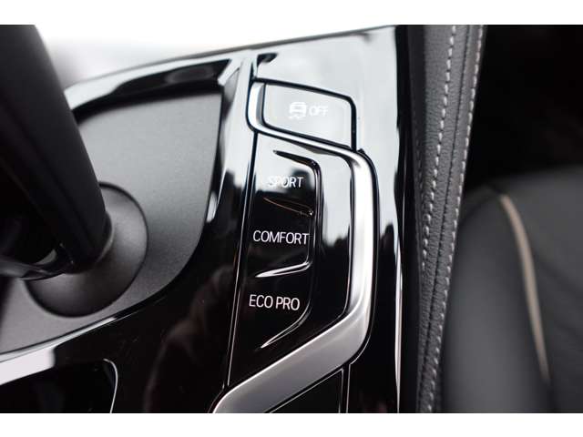 ＢＭＷ ５シリーズ ５２３ｉ　ラグジュアリー R3年 (近畿) 99