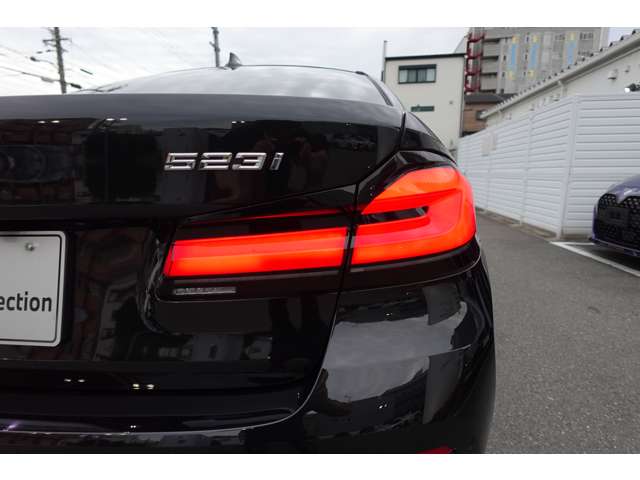 ＢＭＷ ５シリーズ ５２３ｉ　ラグジュアリー R3年 (近畿) 99