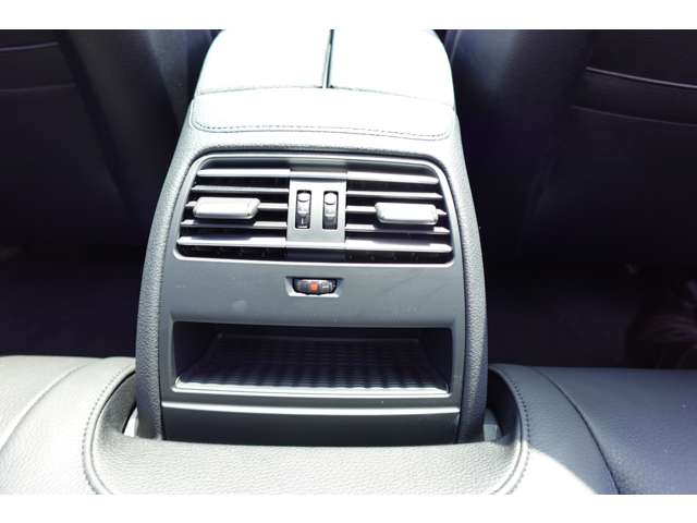 ＢＭＷ ６シリーズ ６４０Ｉ Ｍスポーツ H27年 (近畿) 99