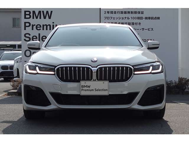 ＢＭＷ ５シリーズ ５２３Ｄ Ｘドライブ Ｍスポーツ ディーゼルターボ ４ＷＤ R4年 (近畿) 99