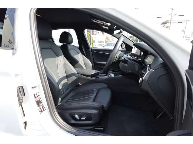 ＢＭＷ ５シリーズ ５２３Ｄ Ｘドライブ Ｍスポーツ ディーゼルターボ ４ＷＤ R4年 (近畿) 99