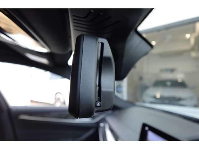 ＢＭＷ ５シリーズ ５２３Ｄ Ｘドライブ Ｍスポーツ ディーゼルターボ ４ＷＤ R4年 (近畿) 99