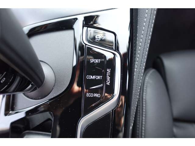 ＢＭＷ ５シリーズ ５２３Ｄ Ｘドライブ Ｍスポーツ ディーゼルターボ ４ＷＤ R4年 (近畿) 99