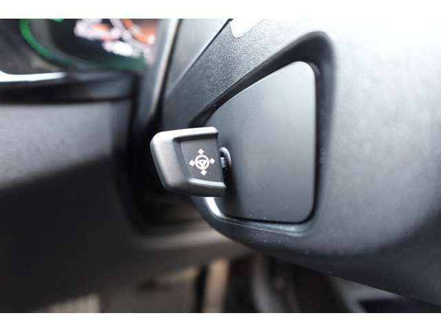 ＢＭＷ ５シリーズ ５２３Ｄ Ｘドライブ Ｍスポーツ ディーゼルターボ ４ＷＤ R4年 (近畿) 99