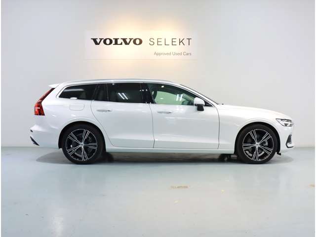 ボルボ Ｖ６０ Ｂ５　インスクリプション R4年 (近畿) 99