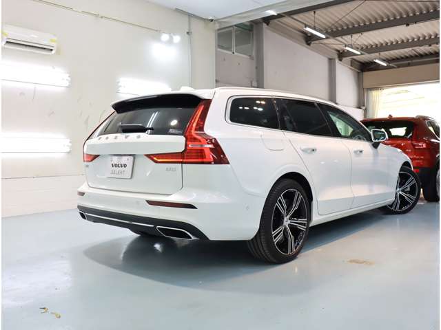 ボルボ Ｖ６０ Ｂ５　インスクリプション R4年 (近畿) 99