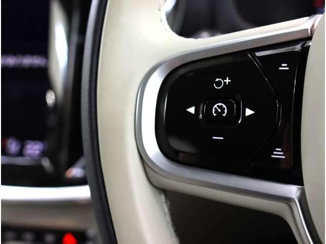 ボルボ Ｖ６０ Ｂ５　インスクリプション R4年 (近畿) 99