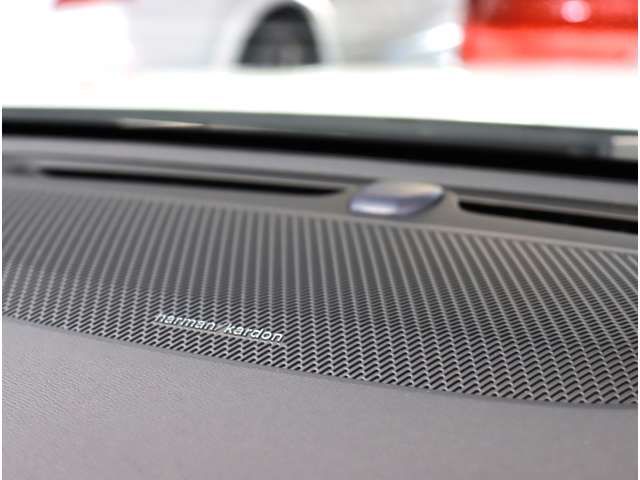 ボルボ Ｖ６０ Ｂ５　インスクリプション R4年 (近畿) 99