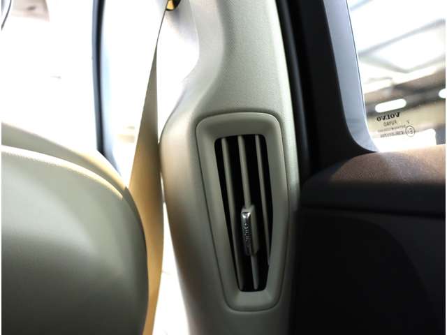 ボルボ Ｖ６０ Ｂ５　インスクリプション R4年 (近畿) 99