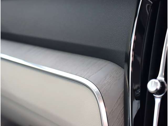 ボルボ Ｖ６０ Ｂ５　インスクリプション R4年 (近畿) 99