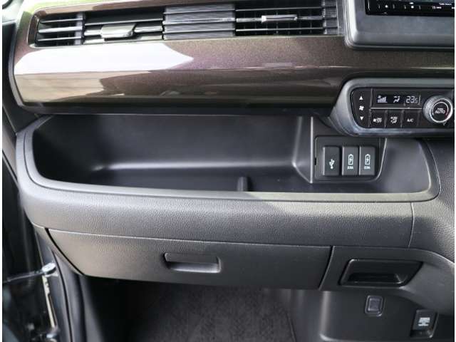 ホンダ Ｎ　ＢＯＸ カスタム ６６０ Ｇ Ｌ ターボ ホンダセンシング R2年 (関東) 99