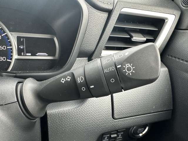 トヨタ ルーミー １．０ カスタム Ｇ R4年 (東海) 99