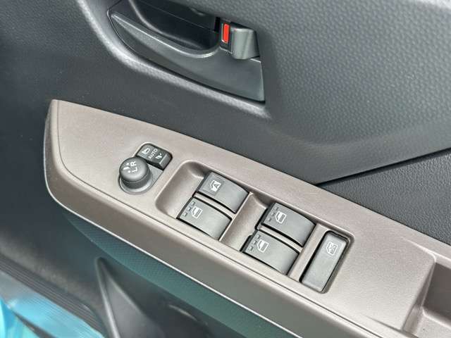 トヨタ ルーミー １．０ Ｘ R4年 (東海) 99