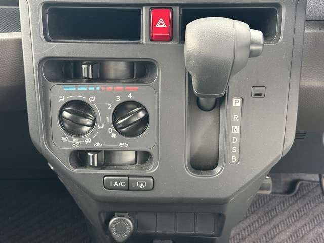 トヨタ ルーミー １．０ Ｘ R4年 (東海) 99