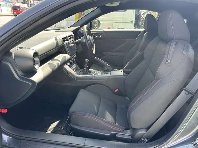 スバル ＢＲＺ ２．４ Ｒ R4年 (東海) 99