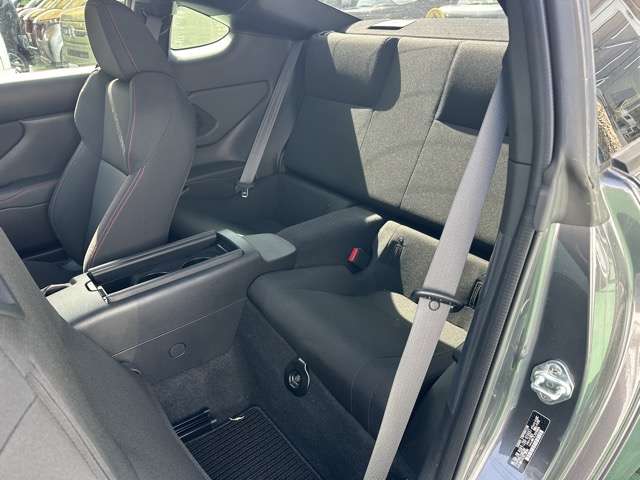 スバル ＢＲＺ ２．４ Ｒ R4年 (東海) 99