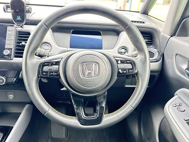 ホンダ フィット　ハイブリッド １．５ Ｅ：ＨＥＶ ＲＳ R5年 (東海) 99