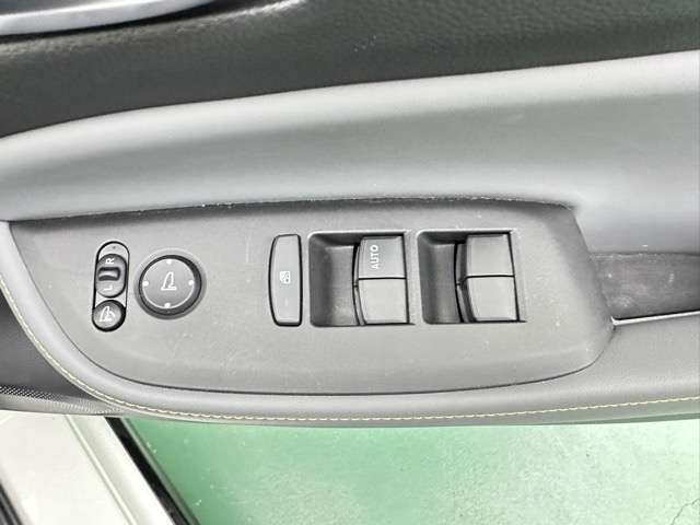 ホンダ フィット　ハイブリッド １．５ Ｅ：ＨＥＶ ＲＳ R5年 (東海) 99