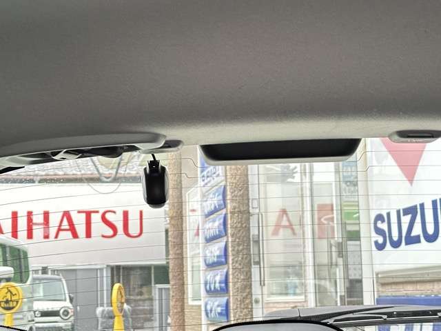 ホンダ フィット　ハイブリッド １．５ Ｅ：ＨＥＶ ＲＳ R5年 (東海) 99