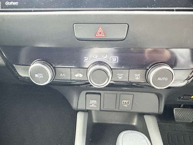 ホンダ フィット　ハイブリッド １．５ Ｅ：ＨＥＶ ＲＳ R5年 (東海) 99