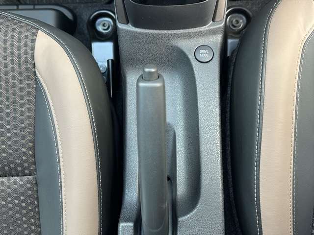 日産 ノート １．２ Ｅ－ＰＯＷＥＲ メダリスト H29年 (東海) 99