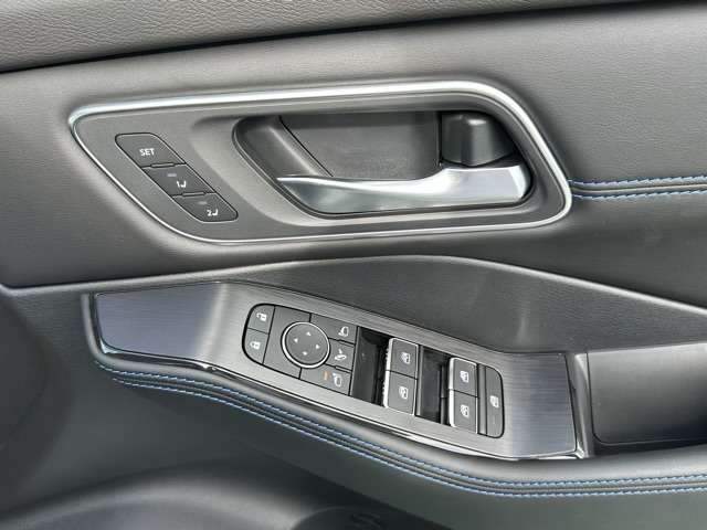 日産 エクストレイル １．５ ＡＵＴＥＣＨ アドバンスト パッケージ Ｅ－４ＯＲＣＥ ４ＷＤ R6年 (東海) 99