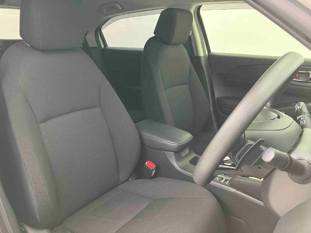 ホンダ ヴェゼル １．５ Ｅ：ＨＥＶ Ｘ R5年 (東海) 99